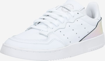 Baskets basses 'Supercourt' ADIDAS ORIGINALS en blanc : devant