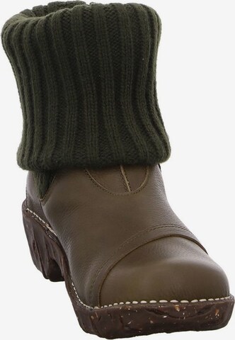 EL NATURALISTA Boots in Groen