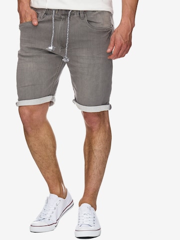 Coupe slim Pantalon ' Kadin Shorts ' INDICODE JEANS en gris : devant