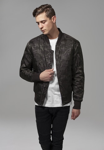 Urban Classics Between-season jacket in Green: front