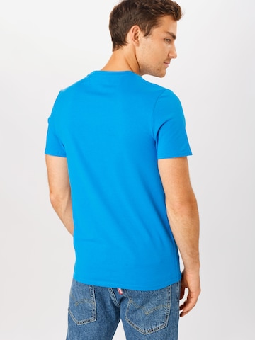 GUESS Regular Fit T-Shirt in Blau