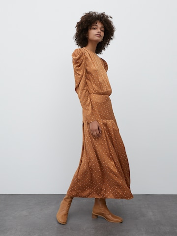 Robe 'Thalisa' EDITED en marron : devant