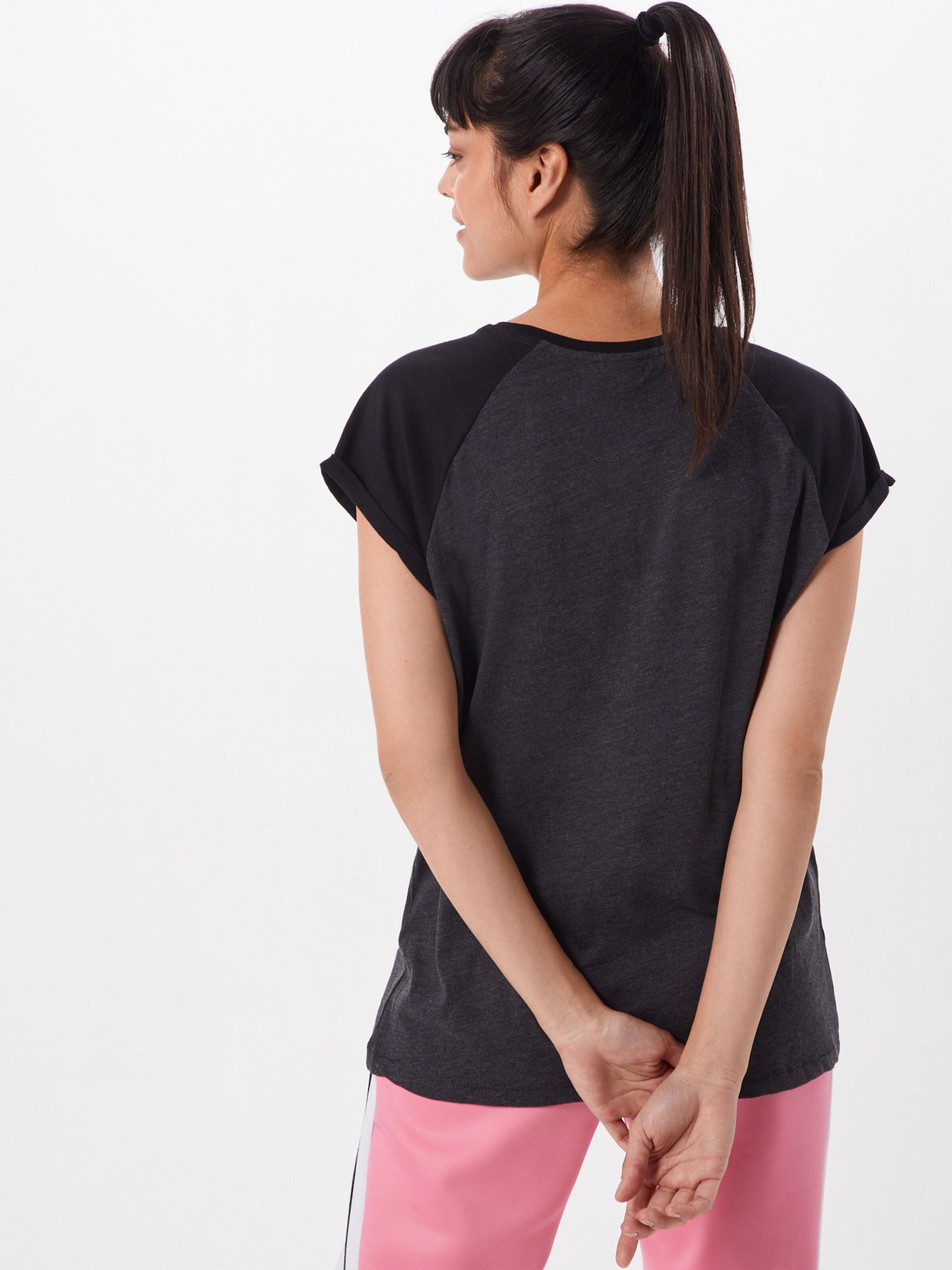 Urban Classics Tričko - Sivá