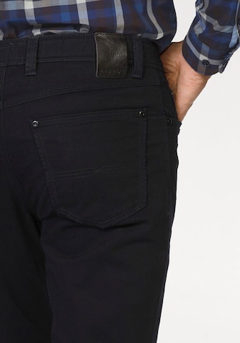 zils bugatti Piegulošs Džinsi