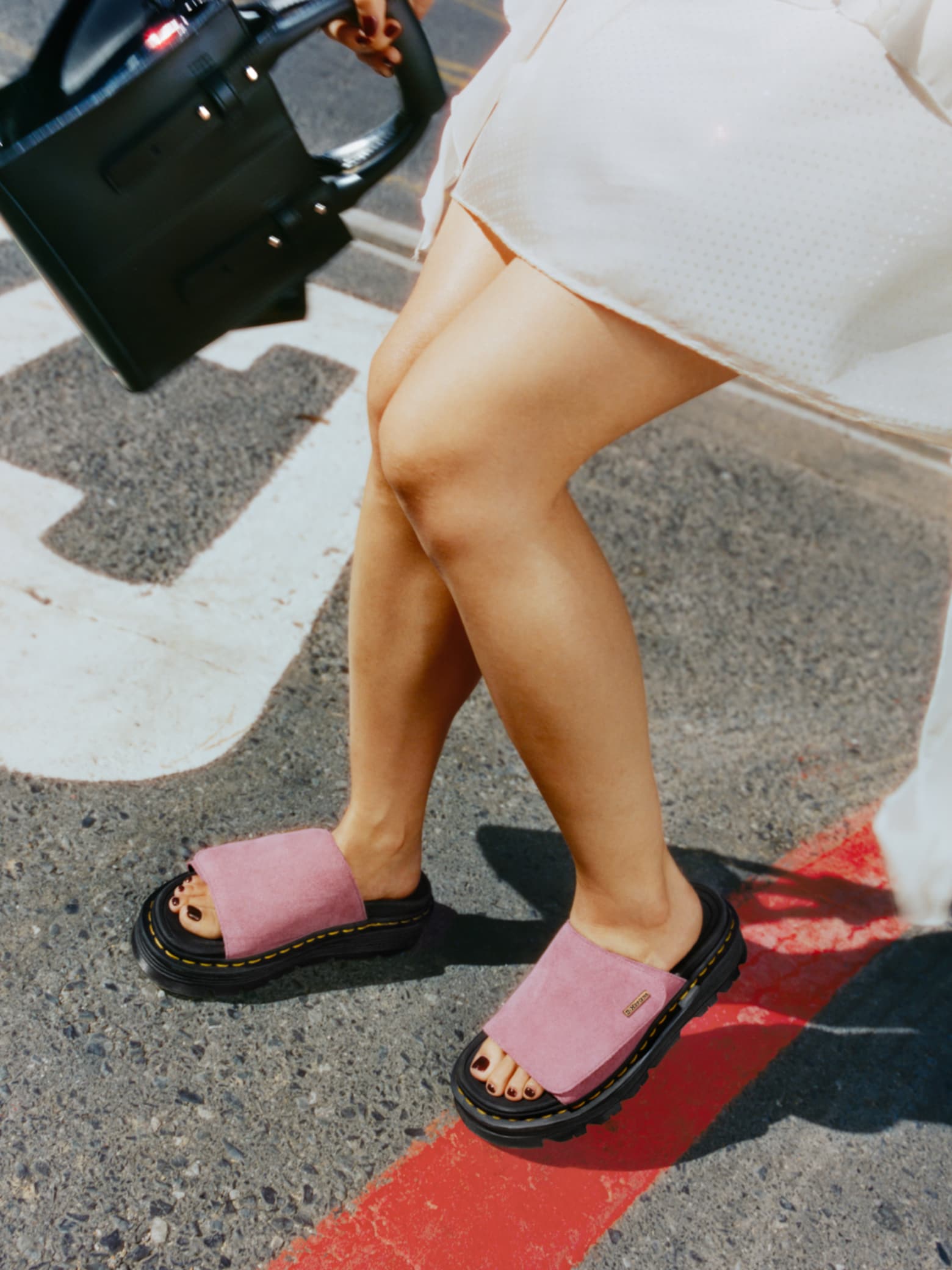 Keine gewöhnliche Sandale Dr. Martens