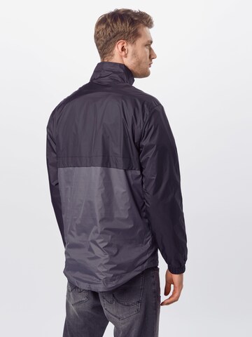 Urban Classics Regular fit Between-Season Jacket in Black