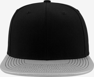 Flexfit Pet 'Metallic Visor' in Zwart: voorkant