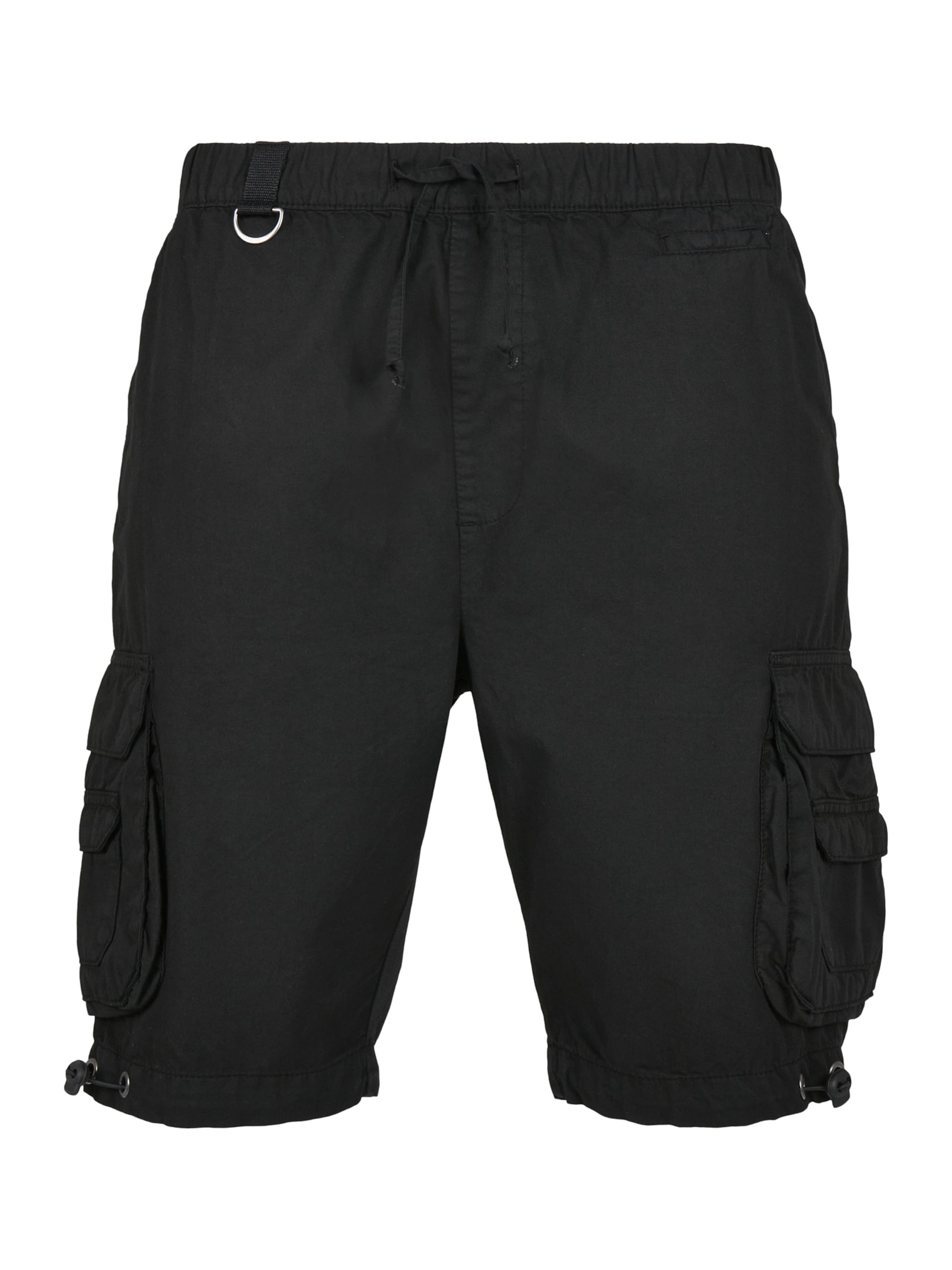 Urban Classics Regular Shorts in Schwarz: Vorderseite