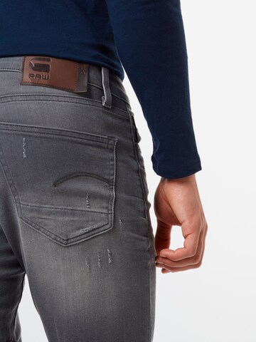 Coupe slim Jean G-Star RAW en gris