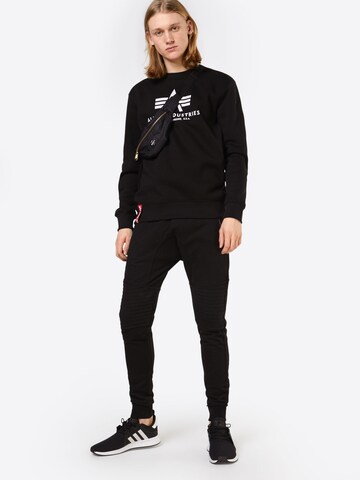 ALPHA INDUSTRIES - Sudadera en negro
