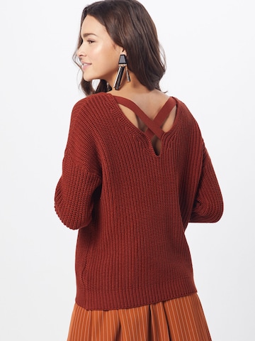 ABOUT YOU Pullover 'Liliana' in Braun: zadná strana