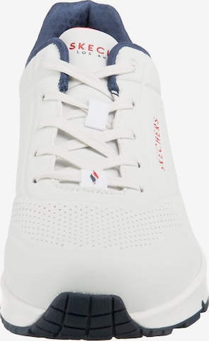 SKECHERS Sneaker 'Uno Stand On Air' in Weiß
