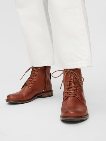 Bottines à lacets 'Derby' Bianco en marron
