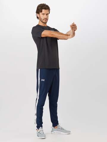 UNDER ARMOUR Regular fit Funktionstopp i svart