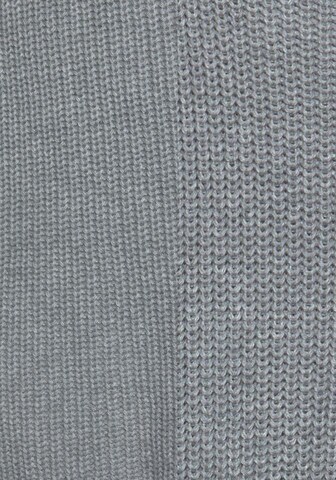 Pullover di LASCANA in grigio