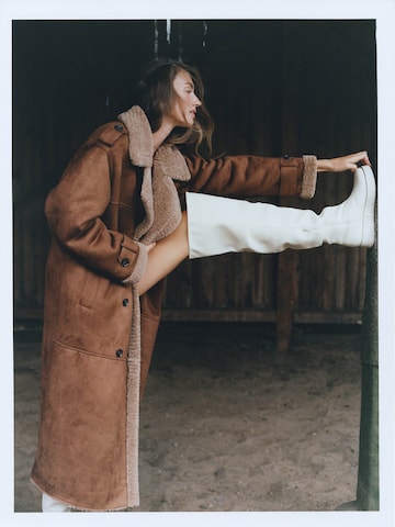 Brown Shearling Coat Look by RÆRE