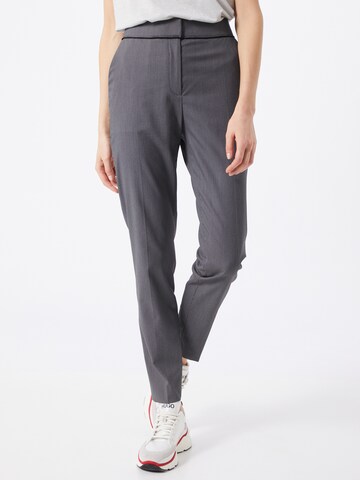 Regular Pantalon à plis HUGO Red en gris : devant