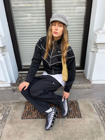 Black Shox TL Look by Nike