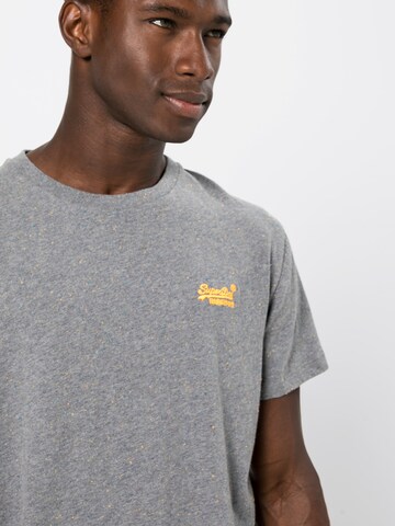 Superdry T-Shirt 'ORANGE LABEL VNTGE EMB TEE' in Grau