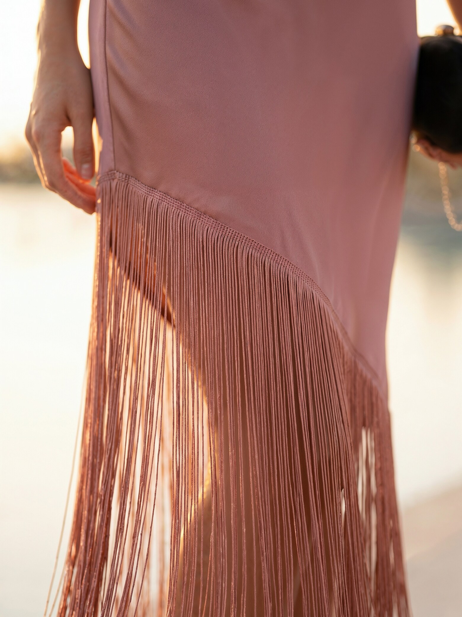 The playful add-on for each look Fringe Layers