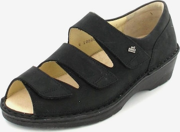 Finn Comfort Sandals in Black: front