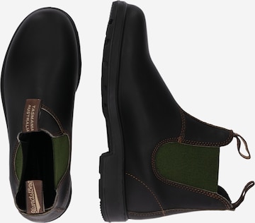 Ghete chelsea de la Blundstone pe negru: lateral