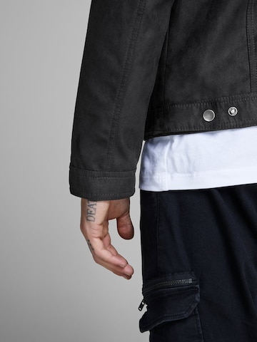 JACK & JONES Regular fit Between-Season Jacket in Black