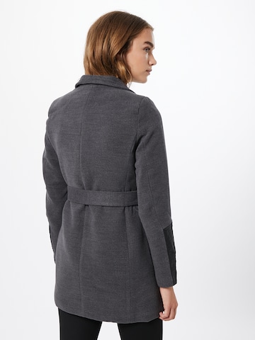 VERO MODA Mantel in Grau