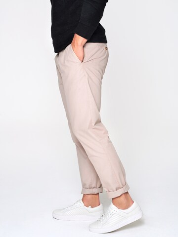 Regular Pantalon chino 'Anton' DAN FOX APPAREL en beige : sur le côté