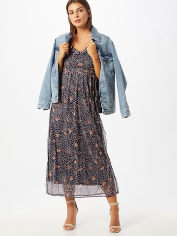 Robe d’été 'Kay' VERO MODA en bleu