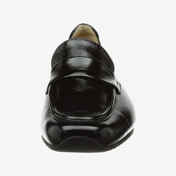 PETER KAISER Classic Flats in Black