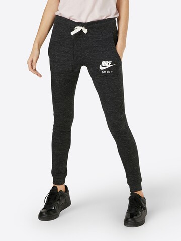 Nike Sportswear Tapered Hose 'Vintage Pants' in Schwarz: predná strana