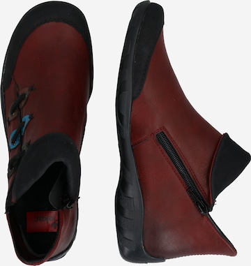 Pantofi cu șireturi de la Rieker pe roșu