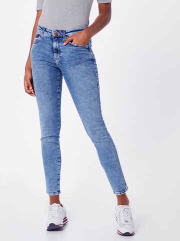 WRANGLER Skinny Jeans i blå: framsida