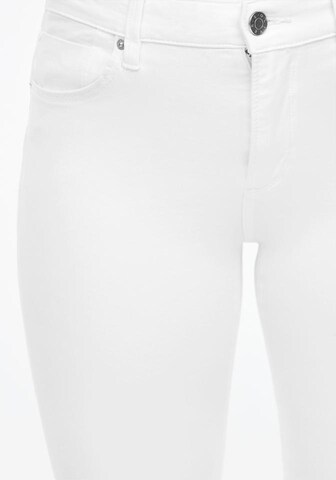 s.Oliver Skinny Jeans 'Izabell' i vit