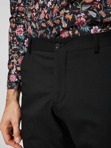 Coupe slim Pantalon à plis SELECTED en noir