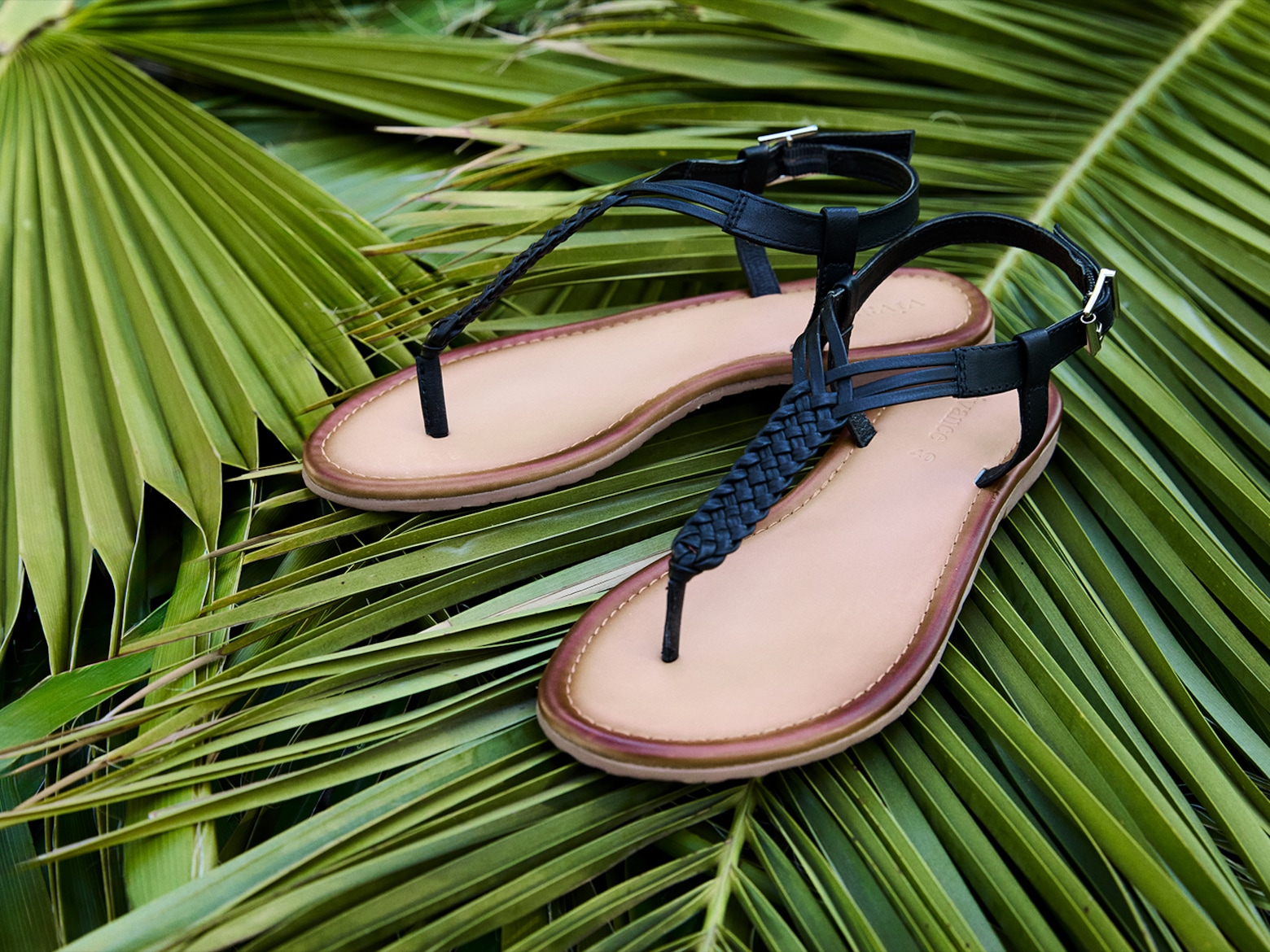 Sandali infradito minimalisti Meno scarpe, più stile