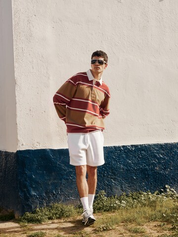 Comfy Red Striped Rugby Shirt Look