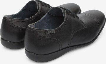 Chaussure à lacets 'Mauro' CAMPER en noir