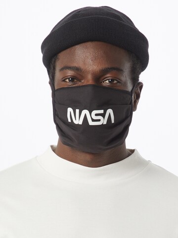 Foulard 'NASA' di Mister Tee in nero: frontale