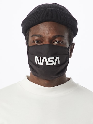 Mister Tee Shawl 'Nasa' in Black