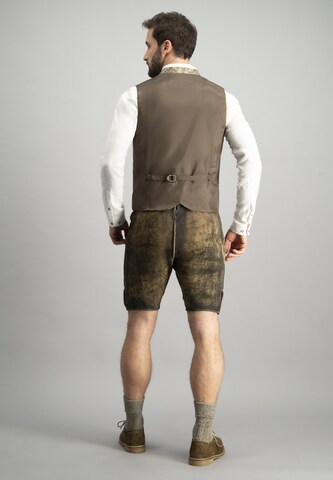 STOCKERPOINT Slimfit Shorts 'Bartl' in Braun