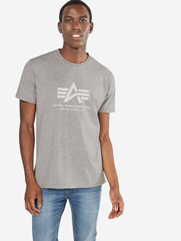 ALPHA INDUSTRIES - Camiseta en gris: frente