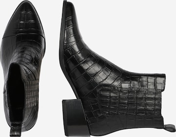VAGABOND SHOEMAKERS Chelsea Boots 'Marja' in Black