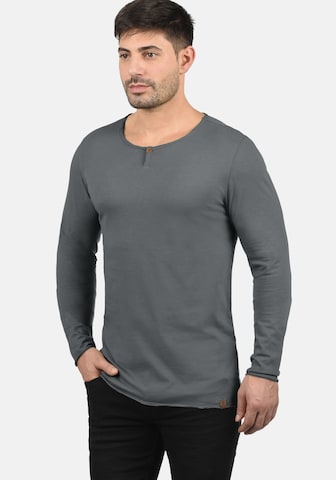 BLEND Rundhalsshirt 'Ireno' in Grau: predná strana