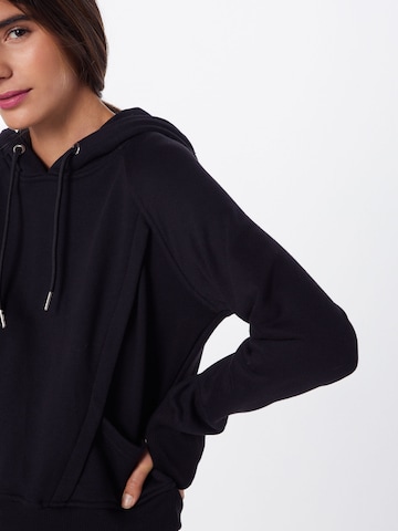 Urban Classics Sweatshirt i svart