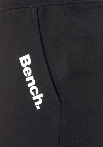 Pantaloncini da pigiama di BENCH in nero