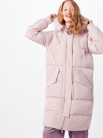 Superdry Wintermantel in Roze: voorkant