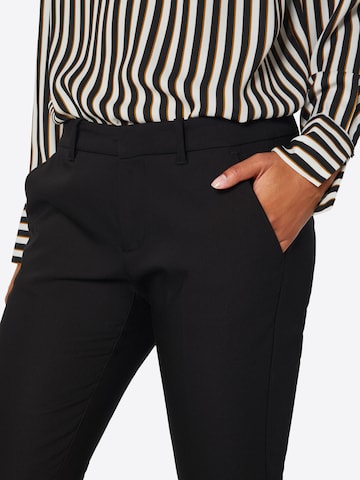 s.Oliver Slim fit Trousers with creases in Black