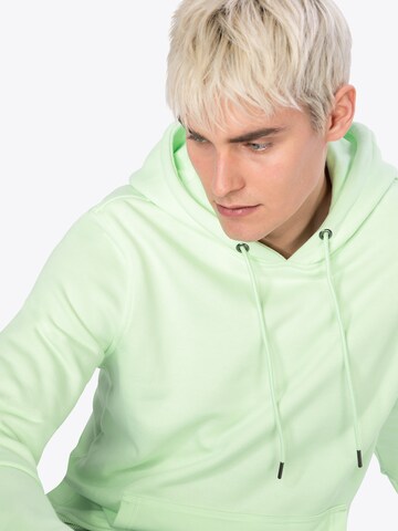 Urban Classics Sweatshirt in Grün